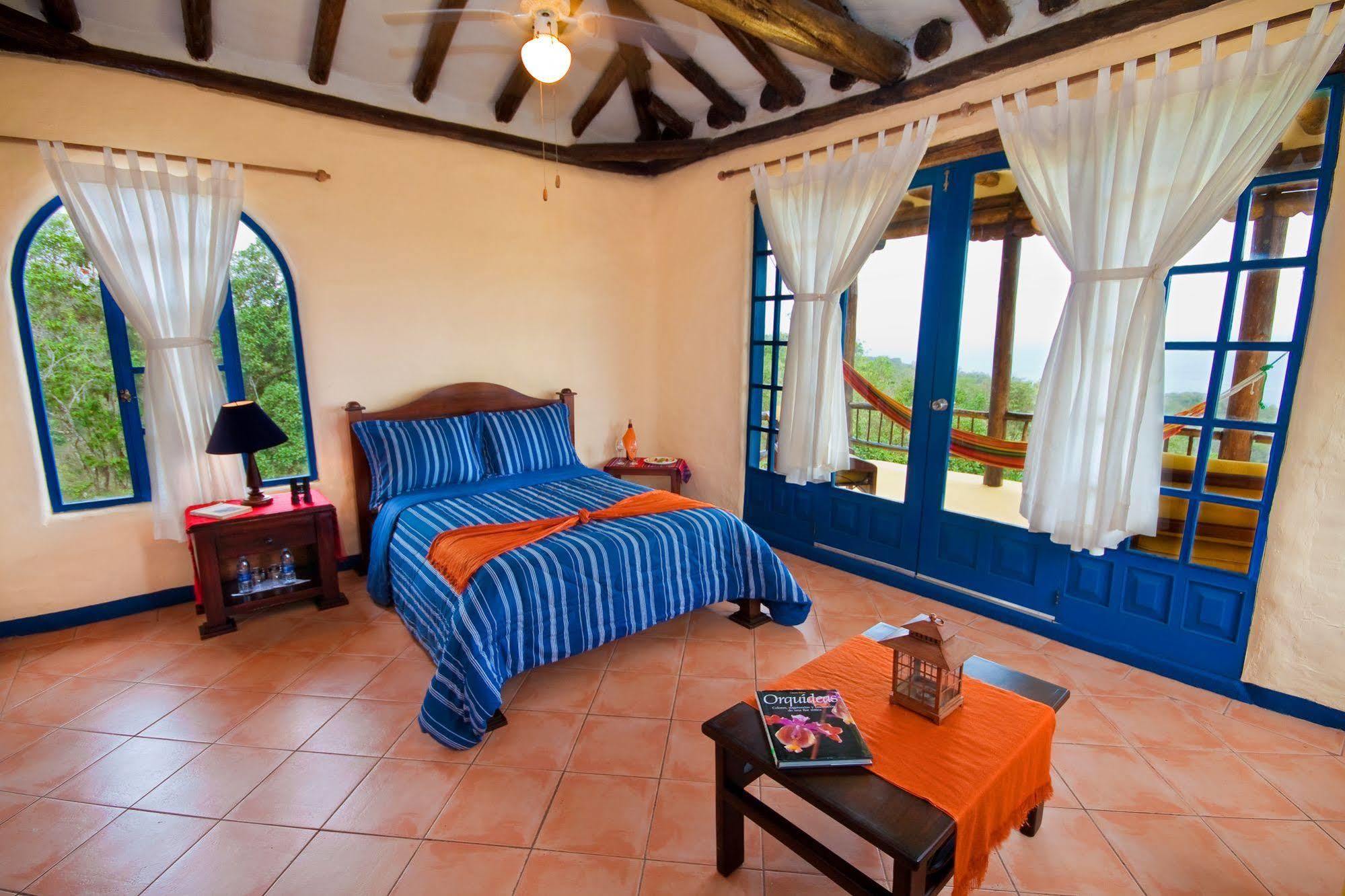 Mantaraya Lodge Puerto López 외부 사진